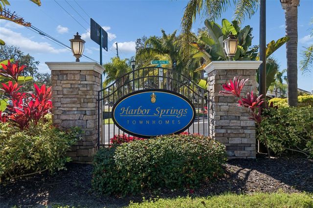 483 HARBOR SPRINGS DRIVE, Palm Harbor, FL 34683