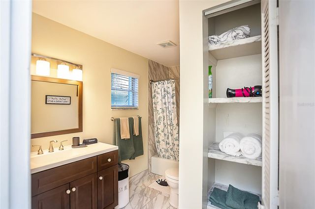 734 NW 38TH STREET, Gainesville, FL 32607