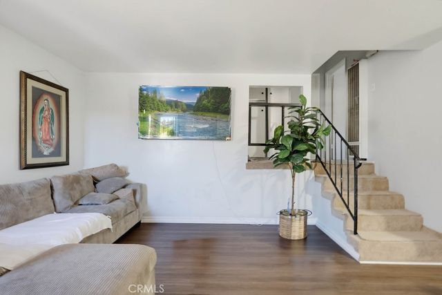 5020 Aldama Street, Los Angeles, CA 90042