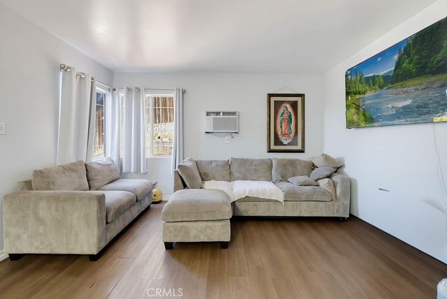 5020 Aldama Street, Los Angeles, CA 90042