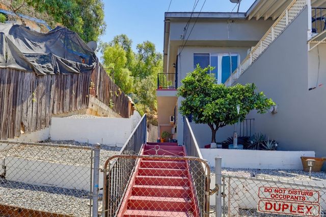 5020 Aldama Street, Los Angeles, CA 90042