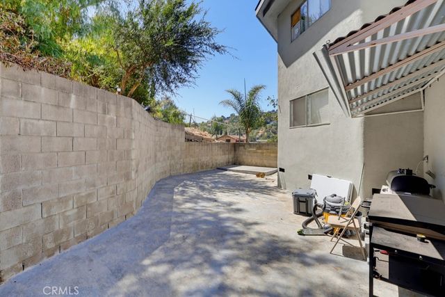 5020 Aldama Street, Los Angeles, CA 90042