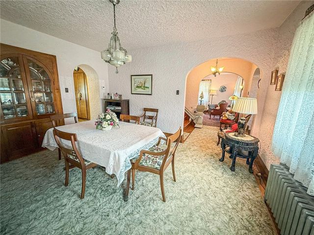 221 E Muntz Ave, Twp Of But Se, PA 16001