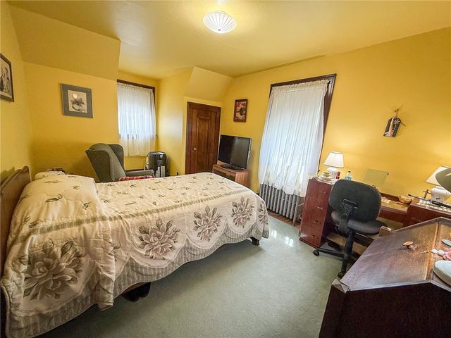 221 E Muntz Ave, Twp Of But Se, PA 16001