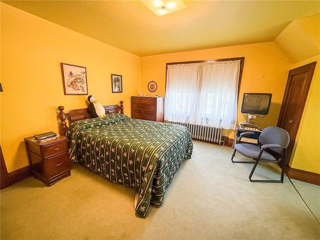 221 E Muntz Ave, Twp Of But Se, PA 16001