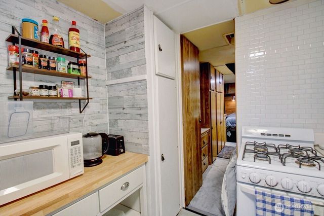 140 6 Chanterelle Drive, Deming, WA 98244