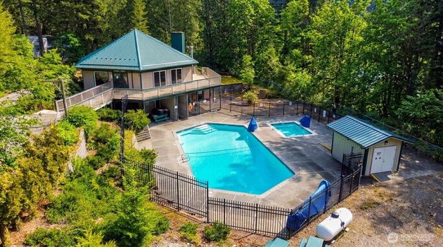 140 6 Chanterelle Drive, Deming, WA 98244