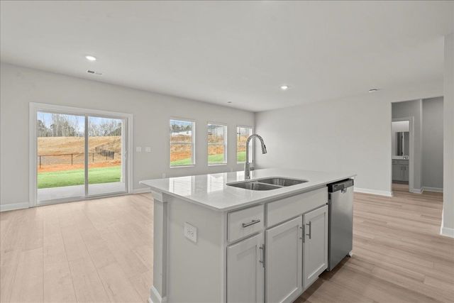 106 Madison Court, Gray Court, SC 29645