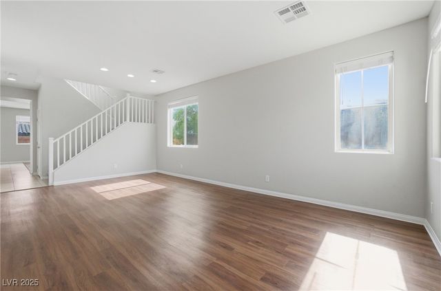 6416 SETTING MOON Street, North Las Vegas, NV 89084