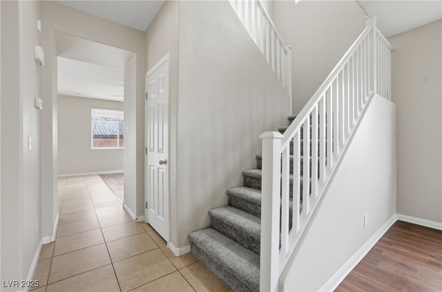 6416 SETTING MOON Street, North Las Vegas, NV 89084