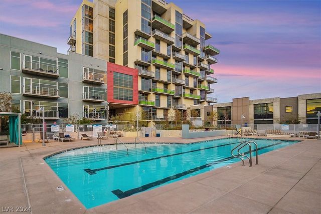 353 East Bonneville Avenue 303, Las Vegas, NV 89101
