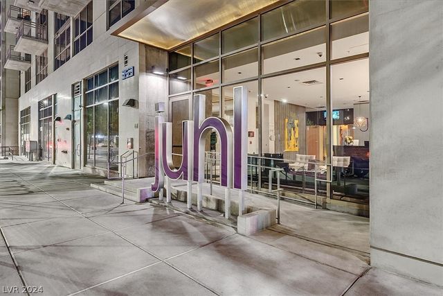 353 East Bonneville Avenue 303, Las Vegas, NV 89101