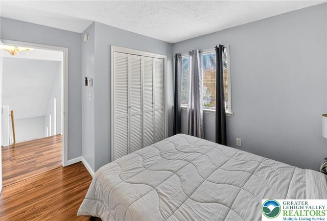 1379 Winding Way, Coolbaugh Twp, PA 18466