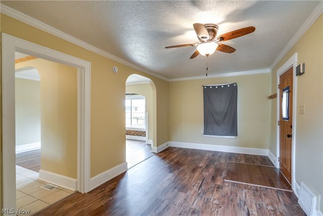 5015 12th Street SW, Canton, OH 44710