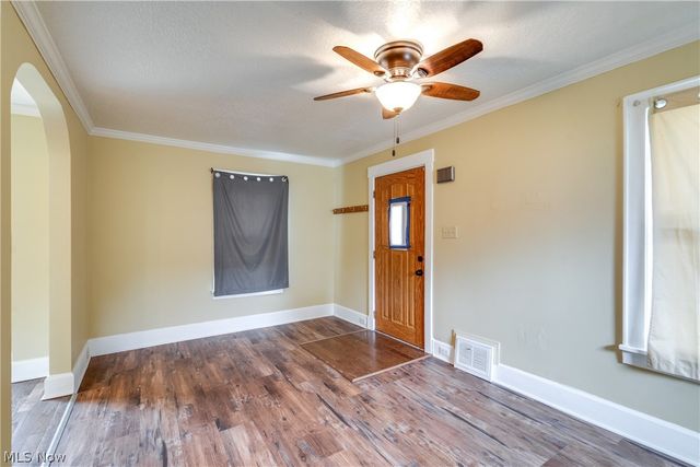 5015 12th Street SW, Canton, OH 44710