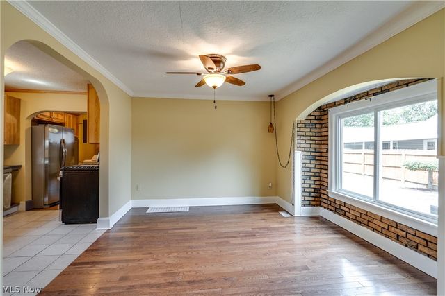5015 12th Street SW, Canton, OH 44710
