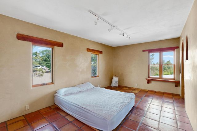 97 Quartz Trail, Santa Fe, NM 87505