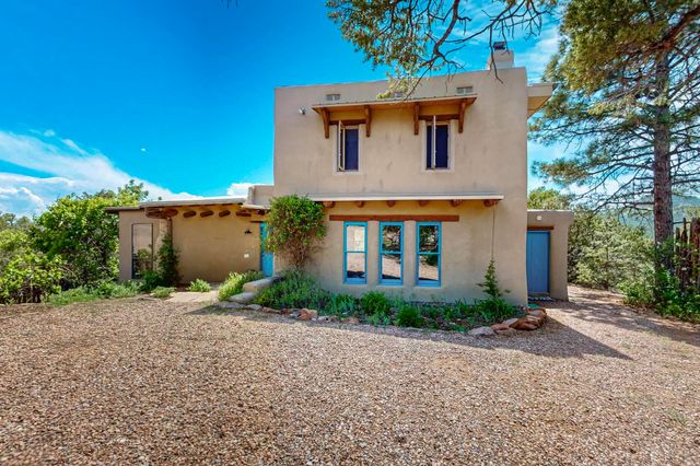 97 Quartz Trail, Santa Fe, NM 87505