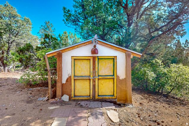 97 Quartz Trail, Santa Fe, NM 87505
