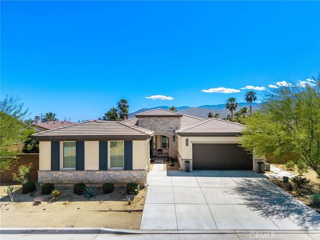 Image 2 of property listing at 81855 Vida Bella, La Quinta, CA 92253