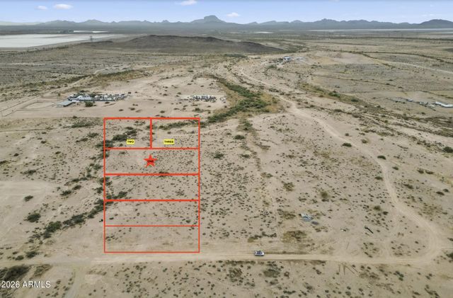 38501 W Vineyard Road, Tonopah, AZ 85354