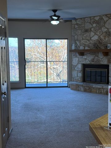 474 Seele St Apt 10, New Braunfels, TX 78130