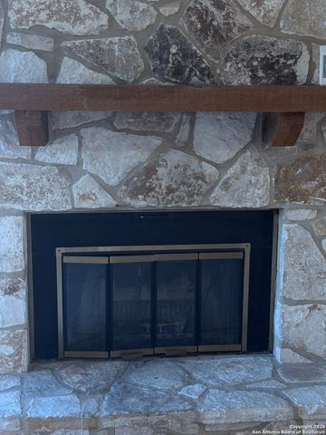 474 Seele St Apt 10, New Braunfels, TX 78130