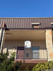 474 Seele St Apt 10, New Braunfels, TX 78130