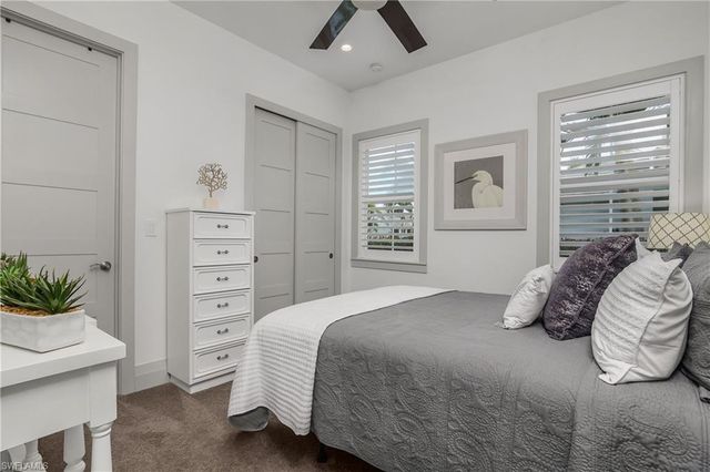 14852 Dockside LN, Naples, FL 34114