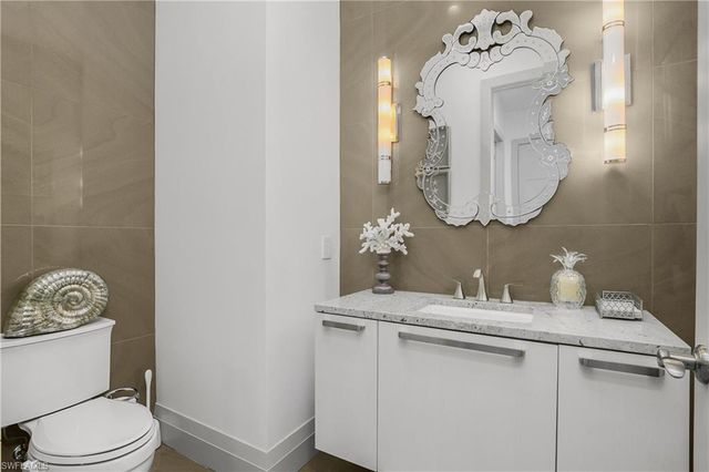 14852 Dockside LN, Naples, FL 34114