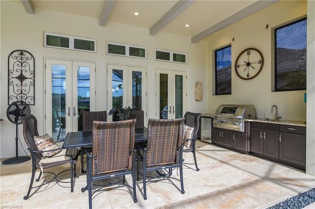 14852 Dockside LN, Naples, FL 34114