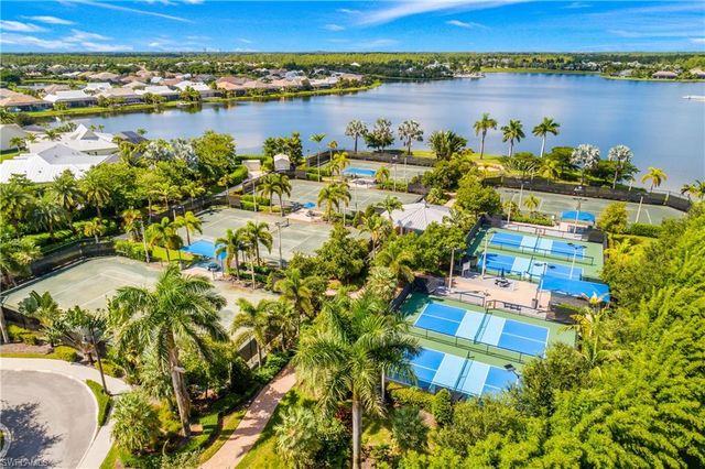 14852 Dockside LN, Naples, FL 34114