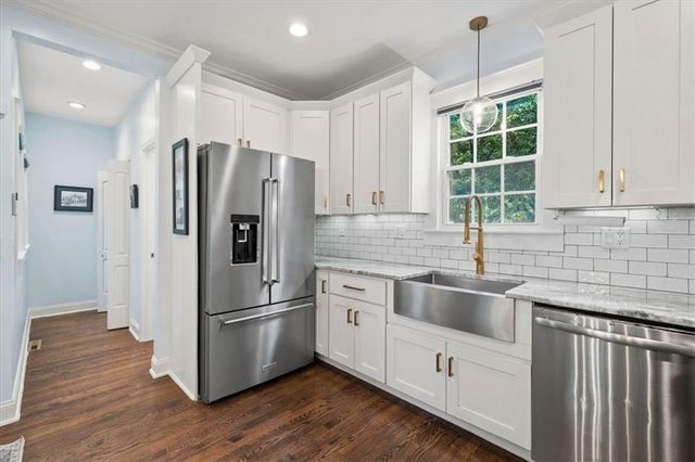 6446 Walnut Street, Kansas City, MO 64113