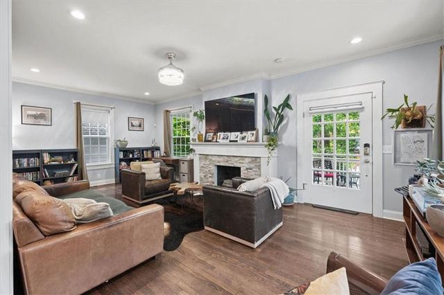 6446 Walnut Street, Kansas City, MO 64113