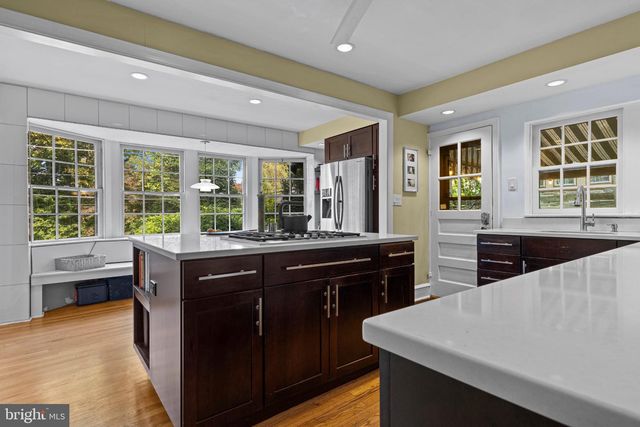 419 LODGES LN, Elkins Park, PA 19027