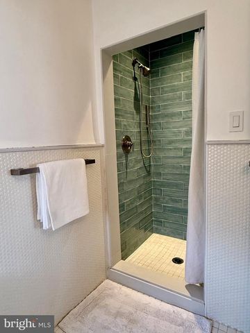 419 LODGES LN, Elkins Park, PA 19027