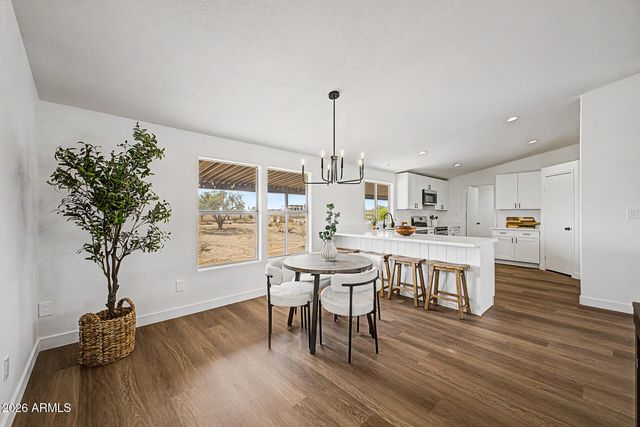 1480 S CHAPARRAL Road, Apache Junction, AZ 85119