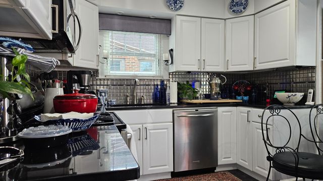 889 Kelton Avenue, Columbus, OH 43206