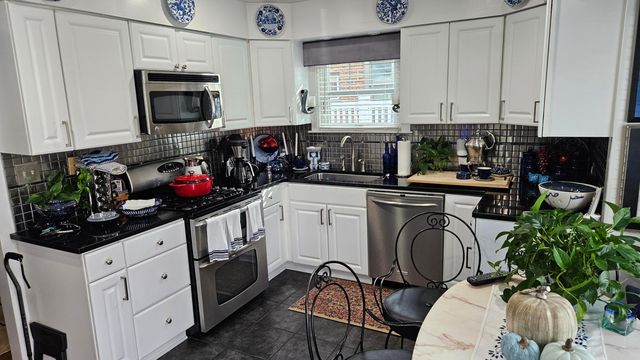 889 Kelton Avenue, Columbus, OH 43206