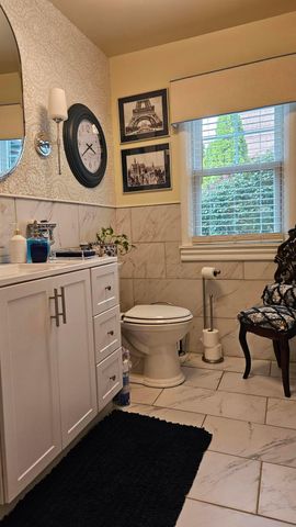 889 Kelton Avenue, Columbus, OH 43206