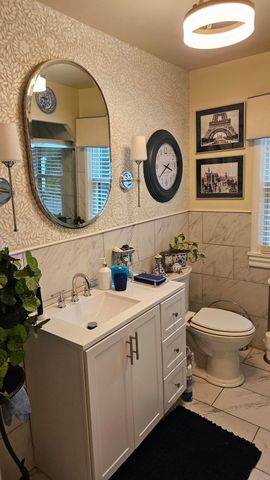 889 Kelton Avenue, Columbus, OH 43206