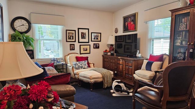 889 Kelton Avenue, Columbus, OH 43206