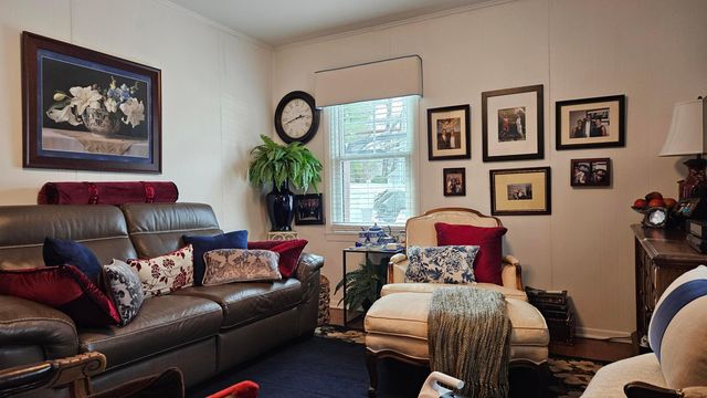 889 Kelton Avenue, Columbus, OH 43206