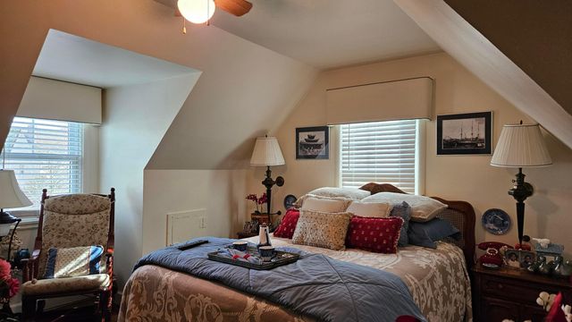 889 Kelton Avenue, Columbus, OH 43206