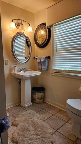 889 Kelton Avenue, Columbus, OH 43206