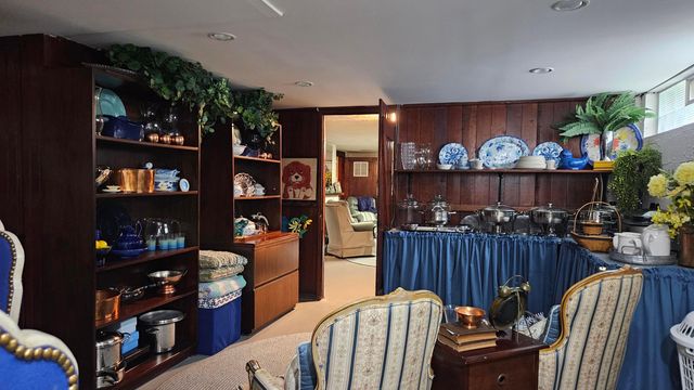 889 Kelton Avenue, Columbus, OH 43206