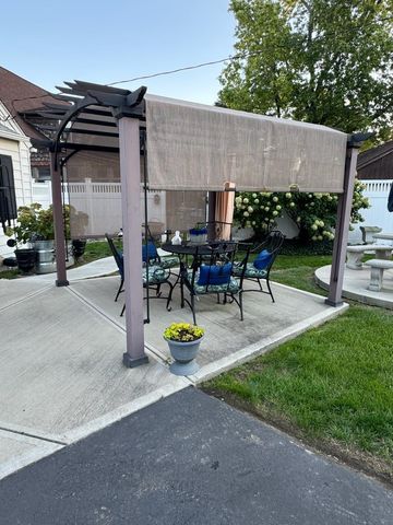 889 Kelton Avenue, Columbus, OH 43206