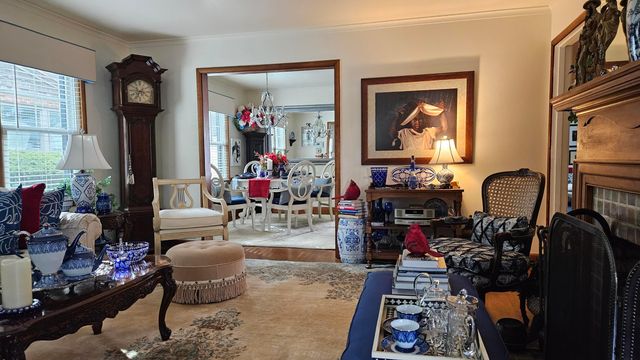 889 Kelton Avenue, Columbus, OH 43206