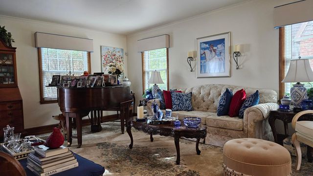 889 Kelton Avenue, Columbus, OH 43206