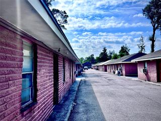 1825 W Little York Road many, Houston, TX 77091